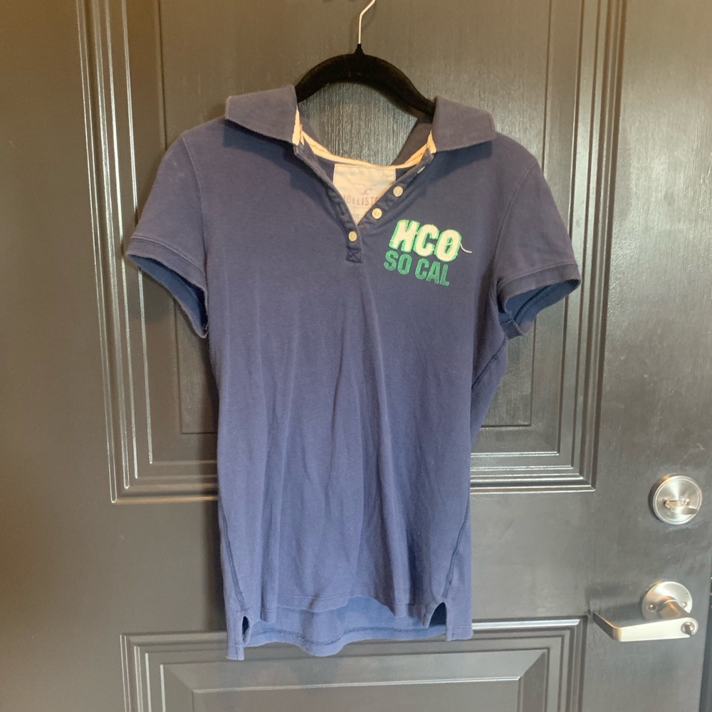 Hollister polo, size medium!